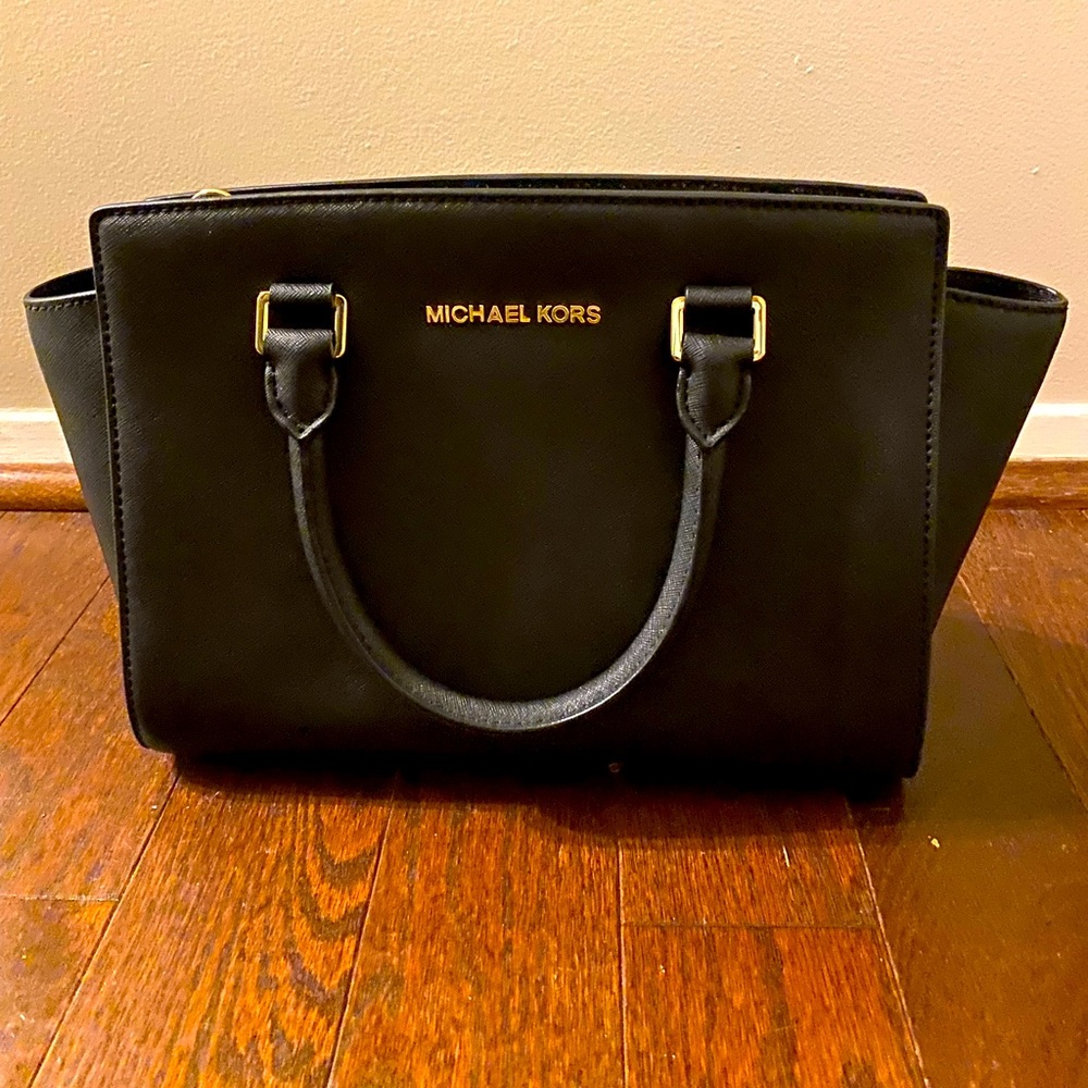 Michael Kors Selma Black Handbag